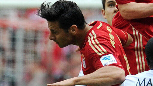 Claudio Pizarro. Claudio Pizarro.