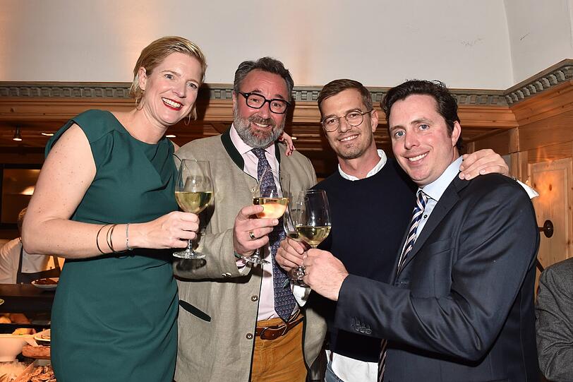 Daisy Rosemeyer-Elbers, Stephan Kuffler, Joko Winterscheidt und Anton Graf von Faber Castell