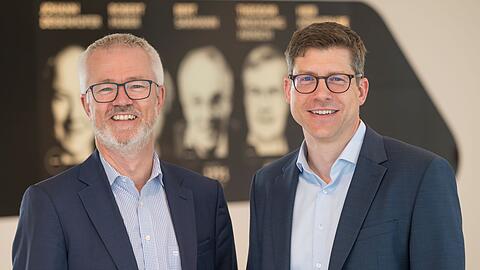 Jan Poth (l) und Jens Ruhe vom Start-Up-Unternehmen "SciRhom". Ihre Firma forscht an Medikamenten zur Bekämpfung von Autoimmunerkrankungen.