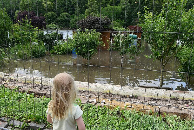 Hagel, Gewitter, Regen und Blitze: So wütete das Unwetter am Mittwoch in Deutschland. Die Bilder...