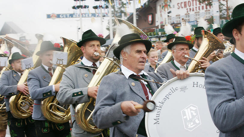 Einzug der Trachtengruppen zum Oktoberfest 2017: Die schönsten  Bilder.