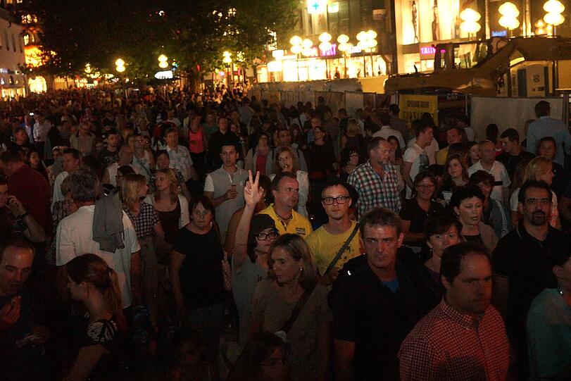 Viel Kultur, Showeinlagen und jede Menge Shopping. Die &bdquo;Nachtschwärmer-Kulturnacht&rdquo; in der Innenstadt.