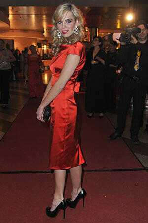 Plötzlich blond! Let's Dance Star Liliana ganz erhellt...
