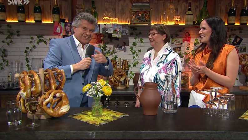 Zuschauerin Babette feierte ihren Geburtstag in Andy Borgs Weinstube.