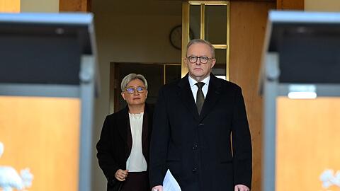 Australiens Premier Anthony Albanese schließt sich Frankreich und Kanada an.