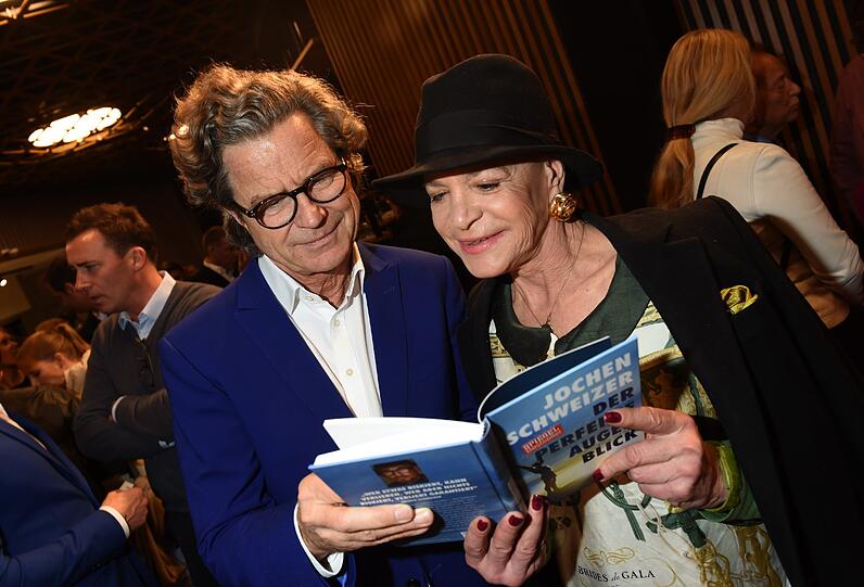 Verleger Florian Langenscheidt und die Designerin Barbara Engel