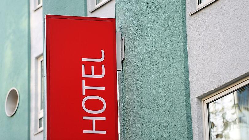 Lohnt sich hier die Übernachtung? Einer Internet-Bewertung zu trauen, kann riskant sein, denn die kann man auch einfach kaufen. Lohnt sich hier die Übernachtung? Einer Internet-Bewertung zu trauen, kann riskant sein, denn die kann man auch einfach kaufen.