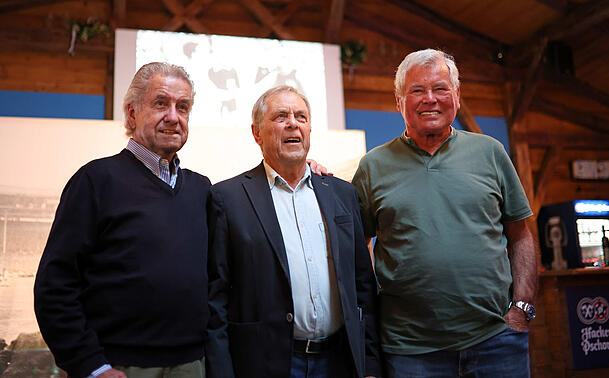 Die Meisterlöwen Bernd Patzke, Fredi Heiß und Hans Reich (v.l.) bei der Feier zu 60 Jahre Wembley-Finale.
