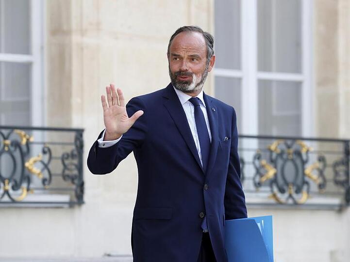 Edouard Philippe beim Verlassen des Elysee-Palasts.
