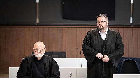 Auch die Nebenklage ist &uuml;berzeugt von der Schuld der Angeklagten.