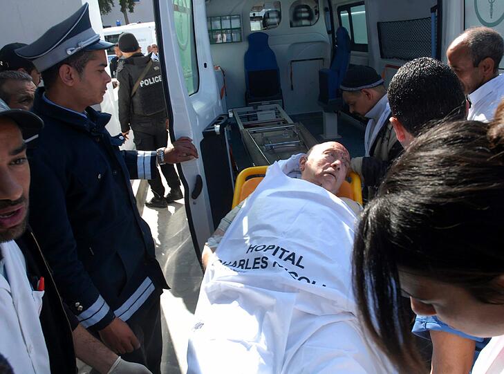 Unbekannte Täter töteten bei ihrem Angriff in Tunis mindestens 17 Touristen - insgesamt starben 21 Menschen am Mittwoch