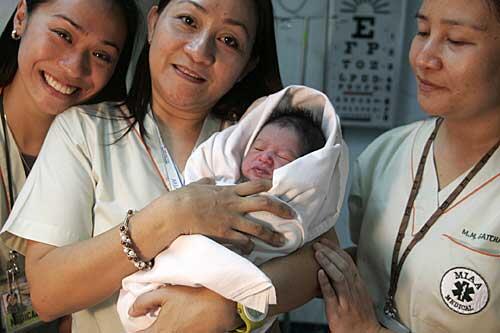 Wohlauf: Dieses Baby wurde in Manila in einem Müllbeutel gefunden