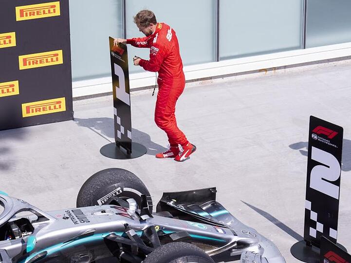 Sichtlich bedient nach dem Rennen in Montréal: Sebastian Vettel.