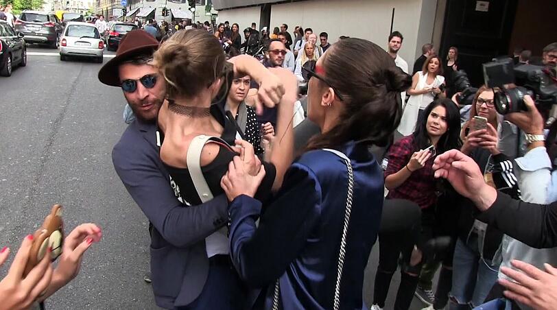 Der Angriff des dreisten Promi-Jägers auf Gigi Hadid in Bildern.