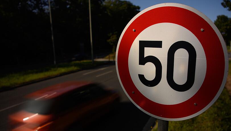 Verkehrsschilder für Tempolimit gestohlen - Polizei rätselt