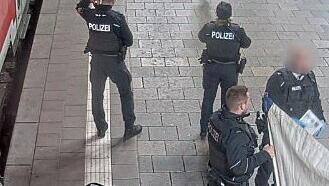Die Bundespolizei reanimierte den Mann.