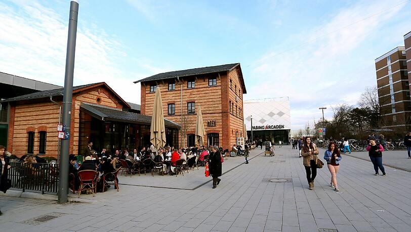 Das Zentrum von Pasing soll attraktiver werden. Außerdem fordert der neue BA-Chef ein Tempolimit. Das Zentrum von Pasing soll attraktiver werden. Außerdem fordert der neue BA-Chef ein Tempolimit.