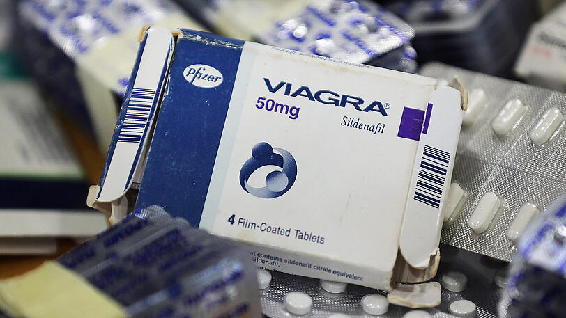 Um die Wirkung seiner Viagra-Tablette nicht zu verschwenden, beging ein Mann in Landshut Fahrerflucht.