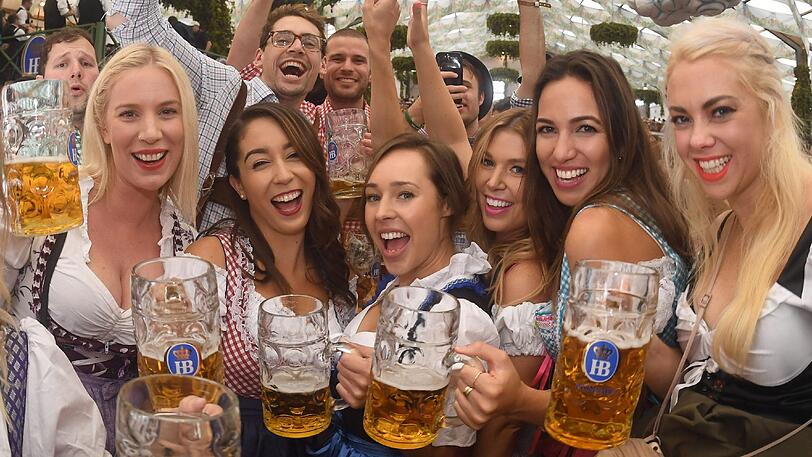 Kein Wiesn-Wahnsinn sondern gmiatliches Fest: Die Veranstalter ziehen eine positive Halbzeitbilanz vom Oktoberfest 2017.