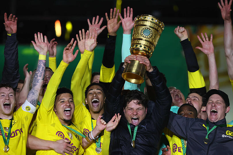 Die Krönung für den Trainer, der weichen muss: Edin Terzic führt Borussia Dortmund zum Finaltriumph im Pokal gegen Leipzig.