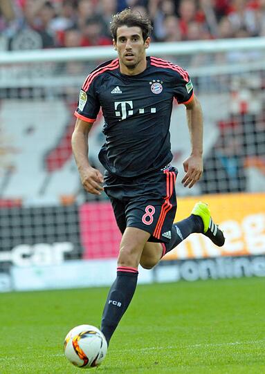Der Spieler mit der besten Quote: Die Neuzugänge dieser Saison wie Arturo Vidal, Douglas Costa oder Joshua Kimmich kennen bislang nur Bayern-Siege, ihre Quote liegt noch bei 100 Prozent. Bei Spielern mit mindestens zwei Saison-Beteiligungen liegt der Spanier Javi Martínez mit einer Quote von 88 Prozent ganz vorne, knapp gefolgt von seinem Landsmann knapp vor Thiago Alcantara, der auf 87,1 Prozent kommt.