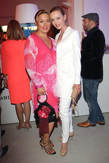 Julia Dahmen und Isabella Huebner.
