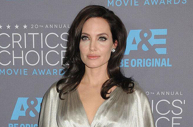 Aus Angst vor einer Krebserkrankung hat Angelina Jolie sich die Eierstöcke entfernen lassen.