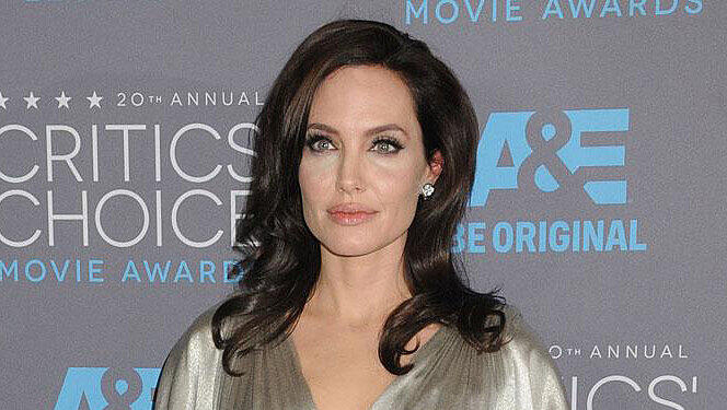 Aus Angst vor einer Krebserkrankung hat Angelina Jolie sich die Eierstöcke entfernen lassen. Aus Angst vor einer Krebserkrankung hat Angelina Jolie sich die Eierstöcke entfernen lassen.