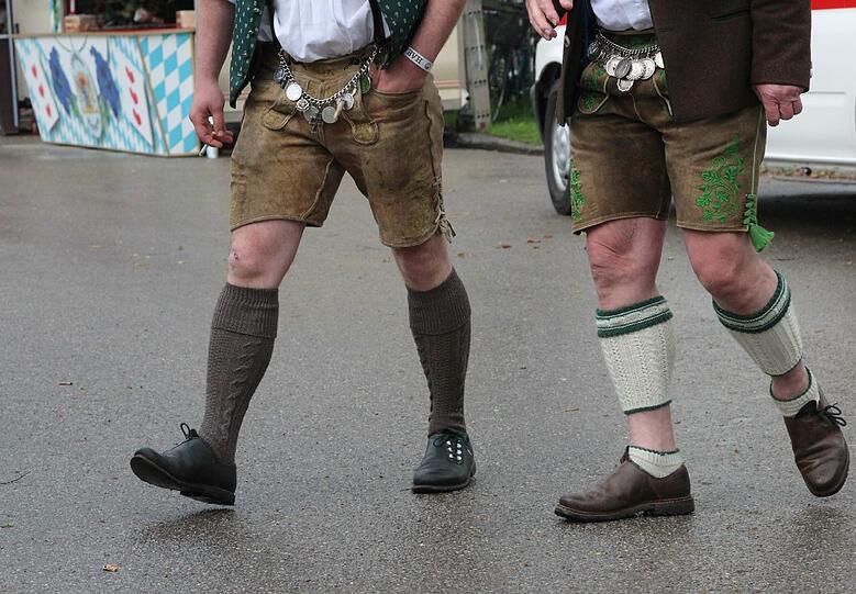 Selten ist eine Veranstaltung in Harlaching so umstritten gewesen wie das diesjährige Burschenfest. Die AZ hat sich selber ein Bild gemacht.