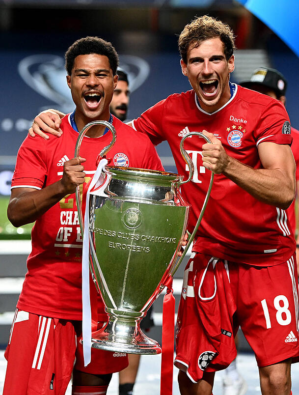 2020 gewann Leon Goretzka (r.) mit dem FC Bayern die Champions League. Am Samstag könnte der Ex-Bayern-Star der Stadt München einen weiteren Erfolg einfahren. 2020 gewann Leon Goretzka (r.) mit dem FC Bayern die Champions League. Am Samstag könnte der Ex-Bayern-Star der Stadt München einen weiteren Erfolg einfahren.