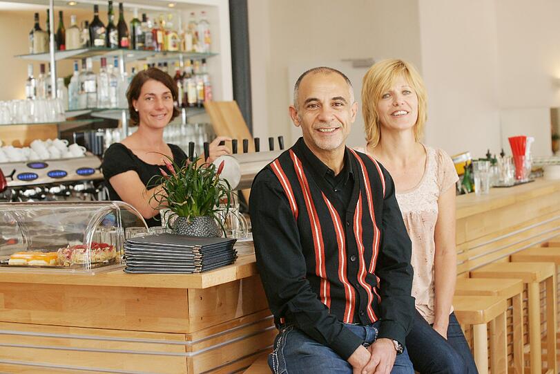Im Café Schwabing lernten sie sich kennen, jetzt führen sie ihr eigenes Lokal: Omar und Heike Landstorfer.