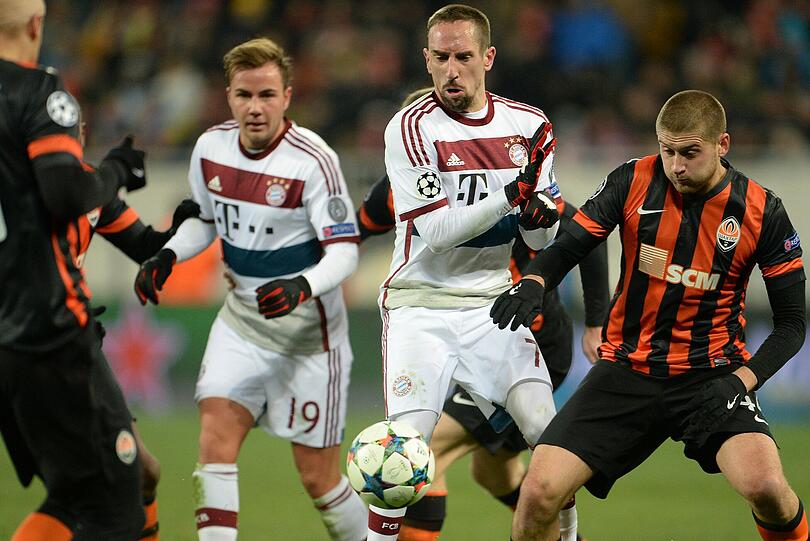 FRANCK RIBÉRY - NOTE 4 - Sein erstes Pflichtspiel 2015 von Beginn an, wurde mehr mittig als links zugeteilt. Noch nicht wieder ganz der Alte. Wurde übelst gefoult in Halbzeit zwei.