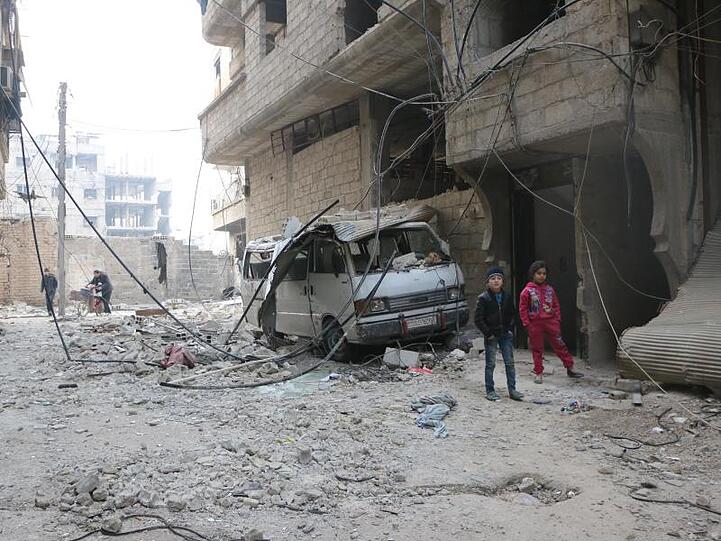 Circa 420 Millionen Kinder wachsen in Konfliktgebieten wie ihr in Ost-Ghuta, Syrien, auf. Das ist fast jedes fünfte Kind weltweit.