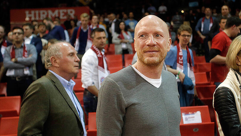Hoeneß und Sammer gratulierten. Einer der besten bei den Bayern war Anton Gavel. Hoeneß und Sammer gratulierten. Einer der besten bei den Bayern war Anton Gavel.