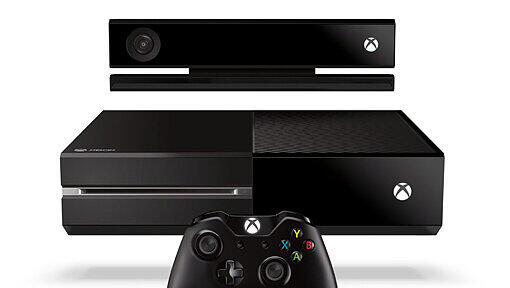 Die neue Xbox One. Die Bewegungssteuerung Kinect ist standardmäßig mit im Gepäck, der Controller wurde nur minimal verändert. Die neue Xbox One. Die Bewegungssteuerung Kinect ist standardmäßig mit im Gepäck, der Controller wurde nur minimal verändert.