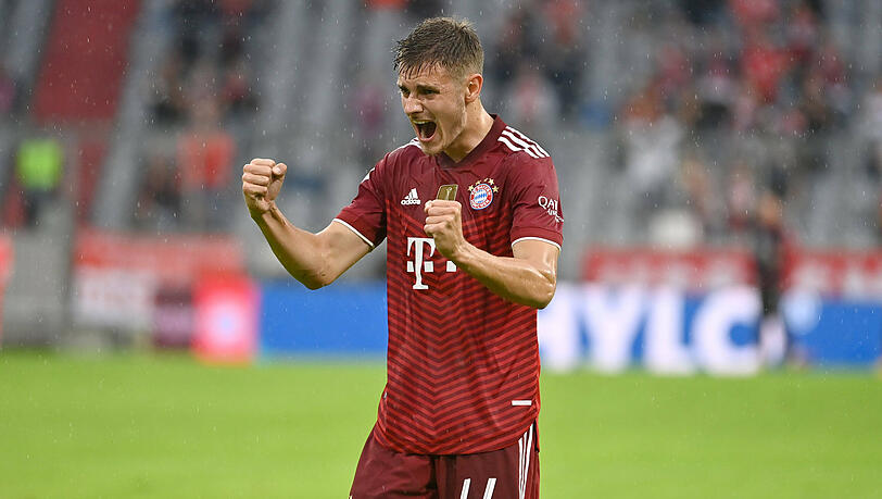 Einer der wenigen Nachwuchsspieler, die den Sprung in die erste Mannschaft geschafft haben: Josip Stanisic.