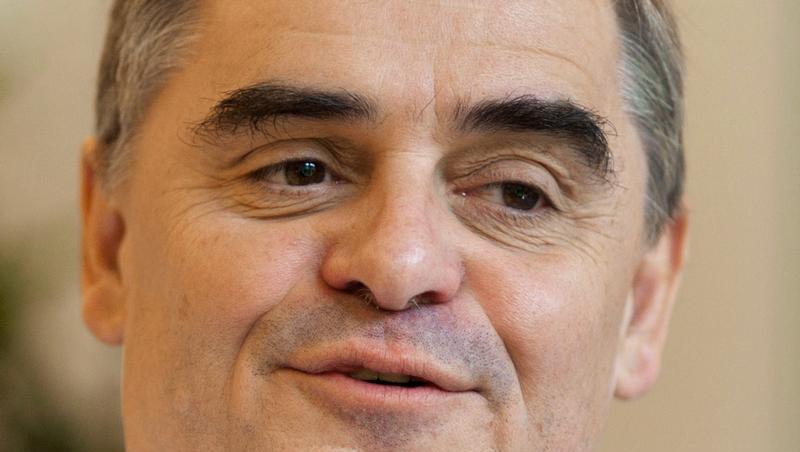 Soll dem scheidenden Richter Udo di Fabio nachfolgen: Ministerpräsident Peter Müller. Soll dem scheidenden Richter Udo di Fabio nachfolgen: Ministerpräsident Peter Müller.