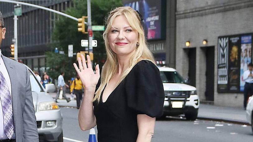 Schauspielerin Kirsten Dunst unterwegs in New York