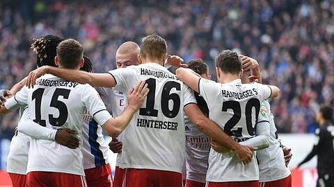 Zumindest bis Sonntag eroberte der HSV durch den Sieg gegen den KSC die Tabellenführung.