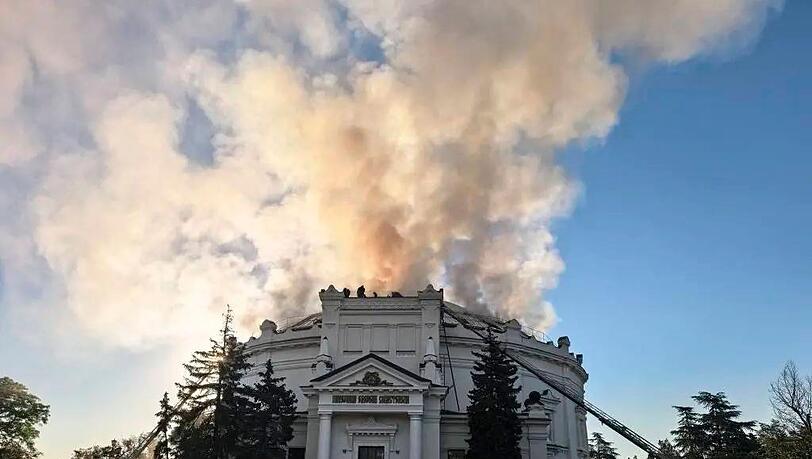 In Sewastopol traf ein ukrainischer Drohnenangriff ein Geschichtsmuseum. In Sewastopol traf ein ukrainischer Drohnenangriff ein Geschichtsmuseum.