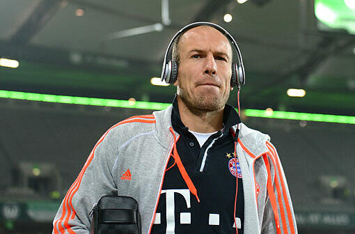 Zuhörer und Zuschauer: Arjen Robben - auch am Dienstag beim FC Arsenal auf der Bank?