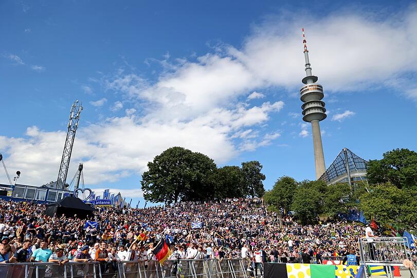 Beste Stimmung bei der Eröffnung der Fan Zone im Olympiapark.