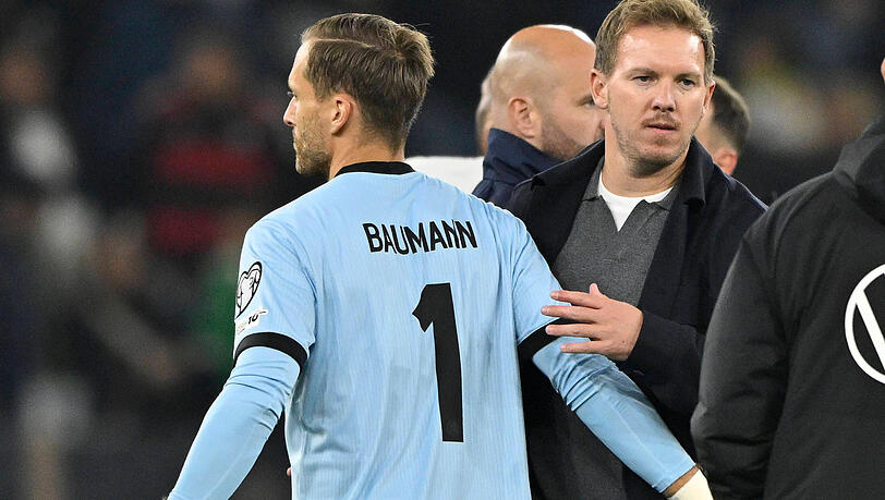 Bundestrainer Julian Nagelsmann (r.) und Oliver Baumann.
