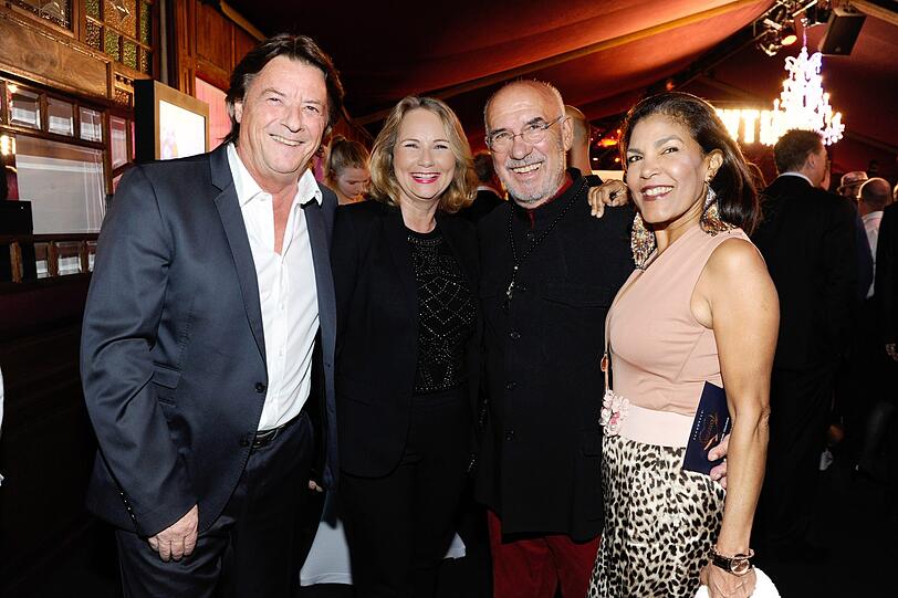 Georg Dingler mit Frau Martina und Otto Retzer mit Frau Shirley
