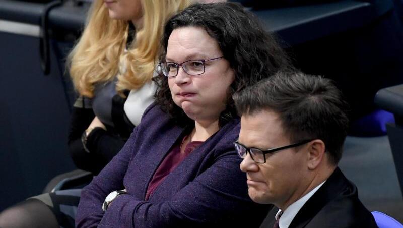Andrea Nahles, SPD-Vorsitzende und Vorsitzende der SPD-Bundestagsfraktion, bei der 83. Sitzung des Bundestags. Andrea Nahles, SPD-Vorsitzende und Vorsitzende der SPD-Bundestagsfraktion, bei der 83. Sitzung des Bundestags.