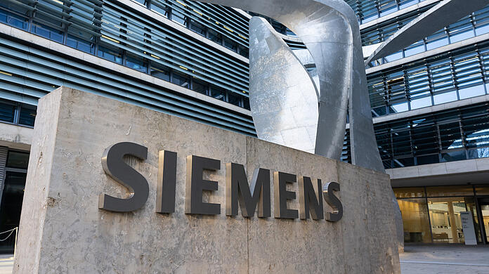 Die Siemens-Firmenzentrale. Wer hier arbeitet, verdient in der Regel besser als in vergleichbaren Positionen in anderen Unternehmen. Die Siemens-Firmenzentrale. Wer hier arbeitet, verdient in der Regel besser als in vergleichbaren Positionen in anderen Unternehmen.