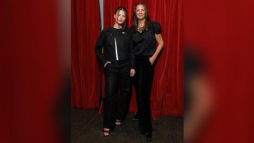 Emma und Dana Schweiger bei der Berlin Fashion Week.