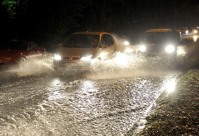 Heftige Unwetter über München, Bayern und dem Rest Deutschlands. Hier gibt's die Bilder