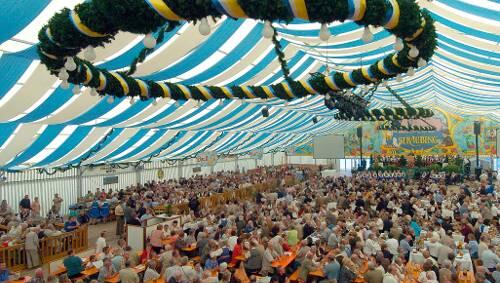 Das Straubinger Gäubodenfest Das Straubinger Gäubodenfest