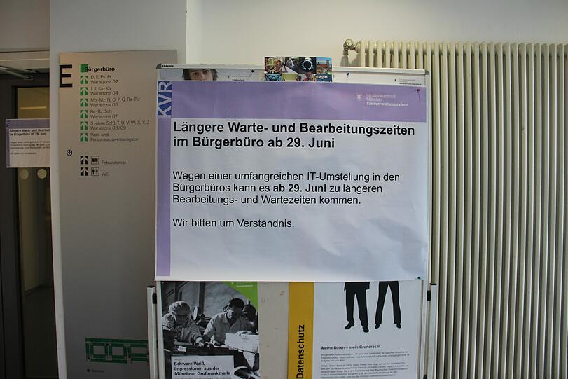 Bereits seit Ende Juni befindet sich die IT in der Umstrukturierung. Schon damals wurde auf mögliche Beeinträchtigungen hingewiesen.